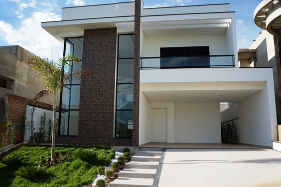 Casa Residencial - Condomínio Valle da Prata