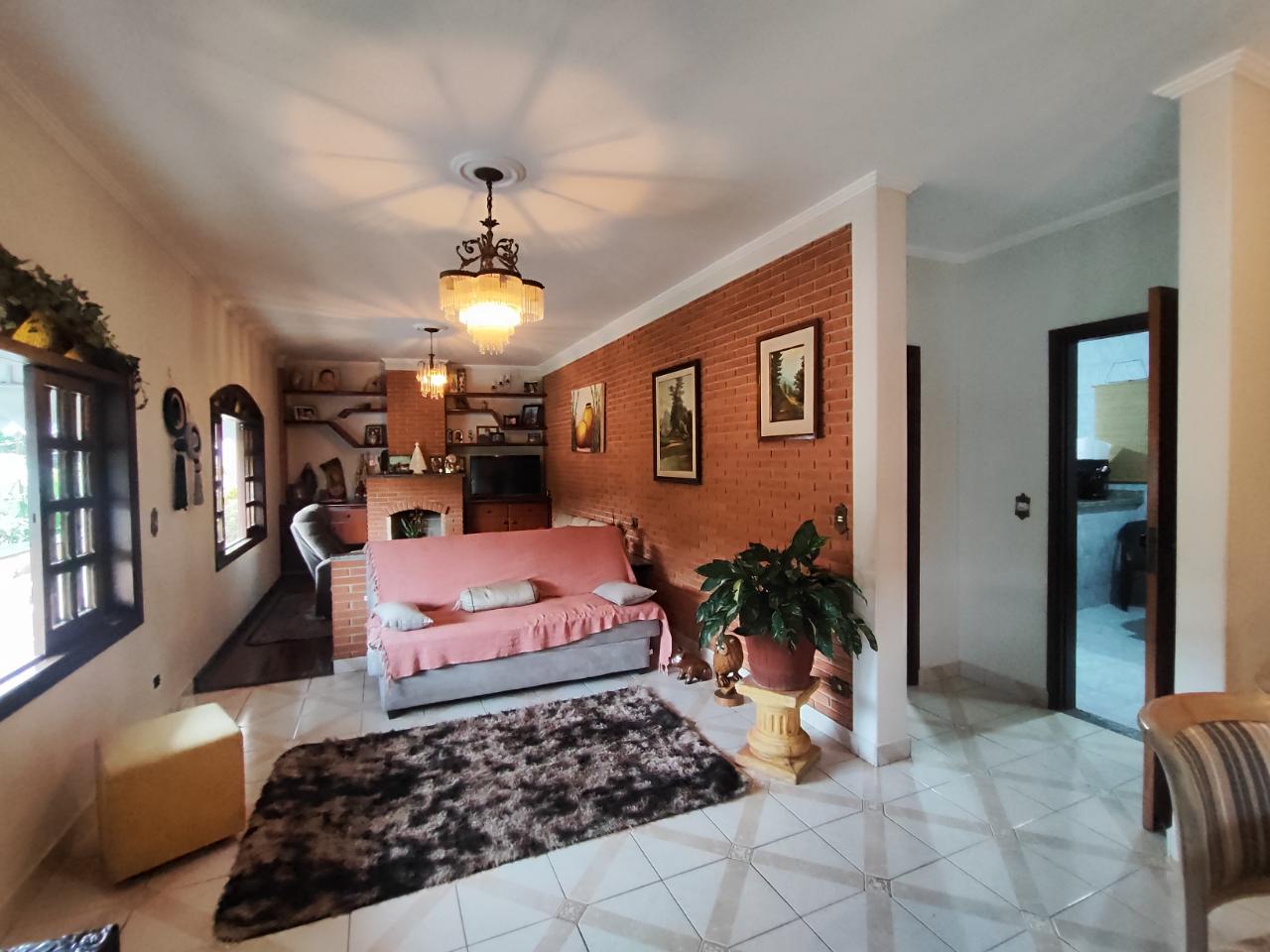 Casa Residencial - Centro